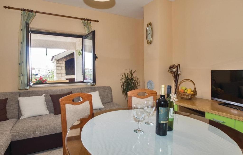 Apartament Dinko Stobreč Zewnętrze zdjęcie